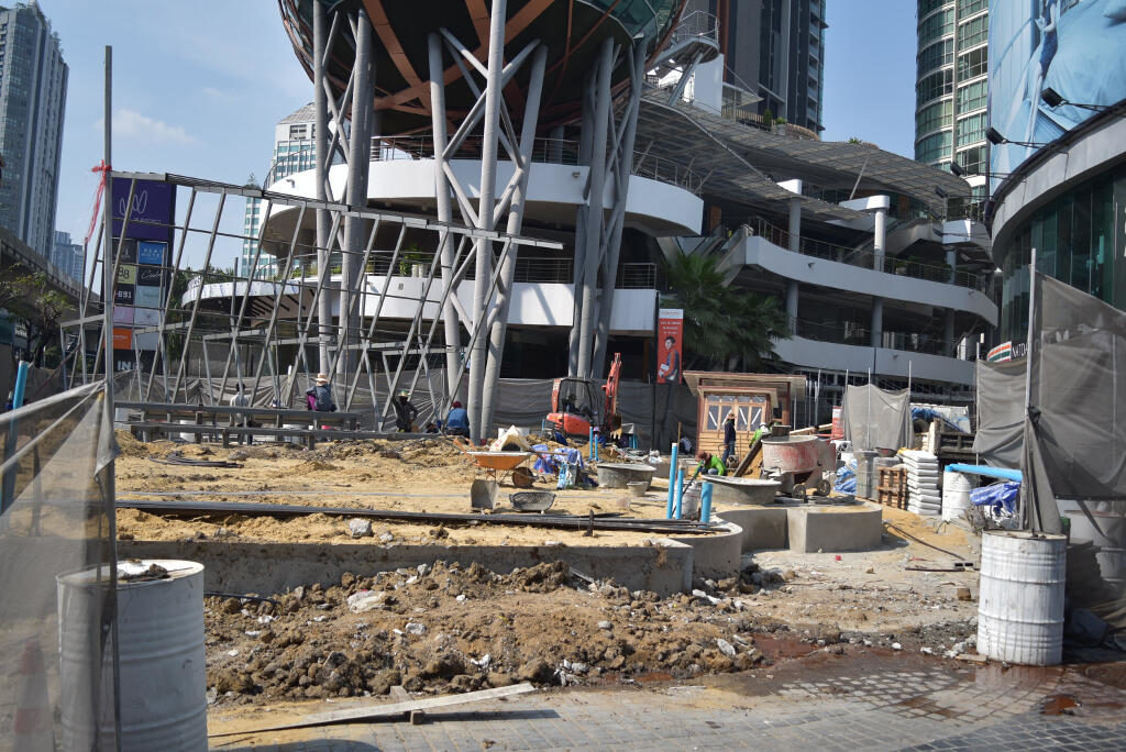 Major expansion work at the beloved W District, Phra Khanong 4