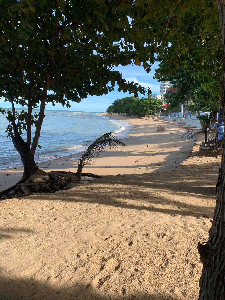 Pattaya and it's 7 best Beaches Explained 26