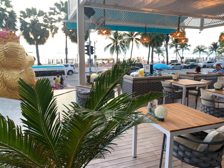 Pattaya's Playa Bistro & Lounge- A new star on Pattaya Beach 73
