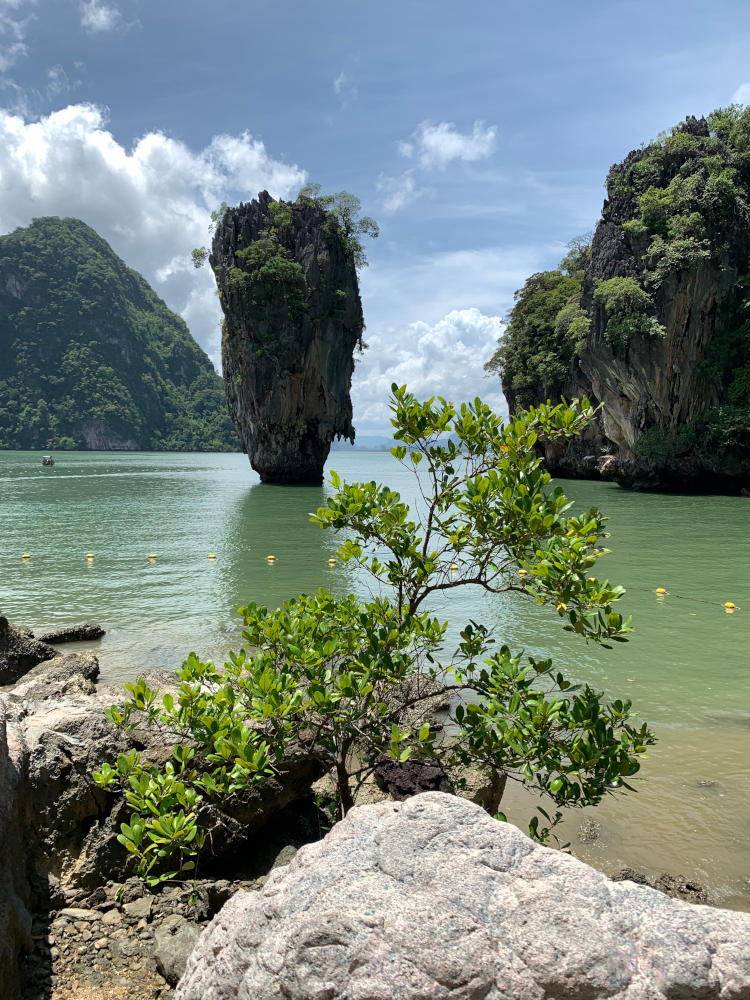 Exploring the incredible beauty of Phang Nga by traditional long-tail boat 19