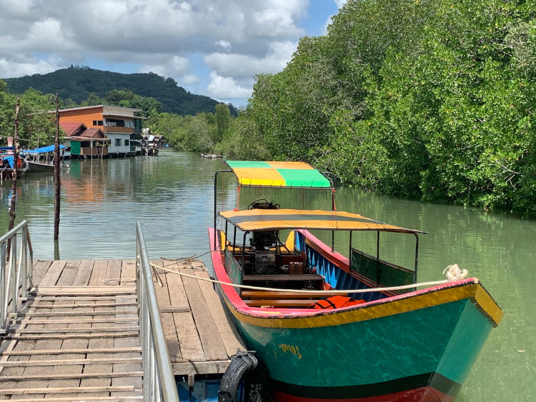 Exploring the incredible beauty of Phang Nga by traditional long-tail boat 3